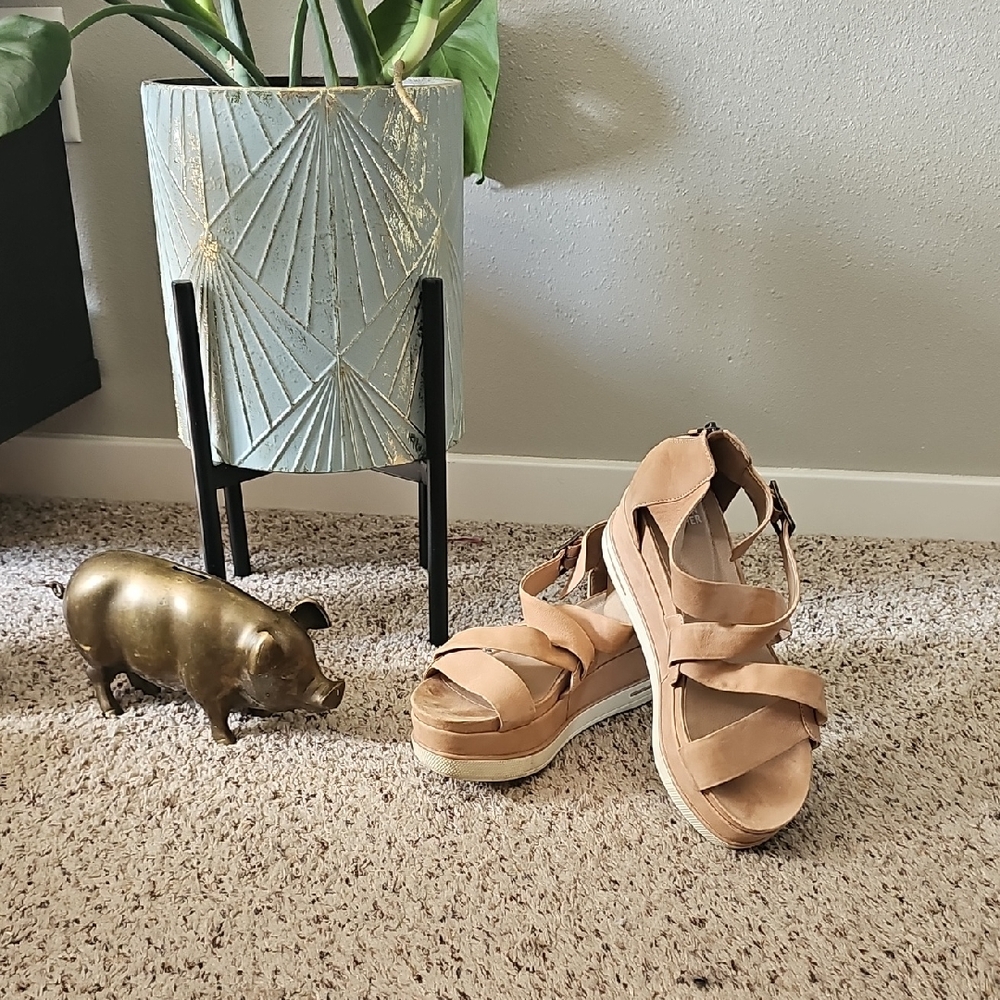 Eileen Fisher Beige Strappy Platform Sandals
